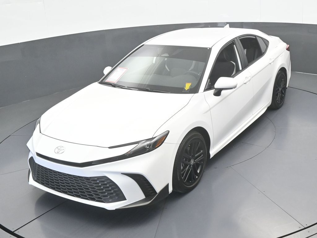 Used 2026 Wind Chill Pearl Toyota SE image 47