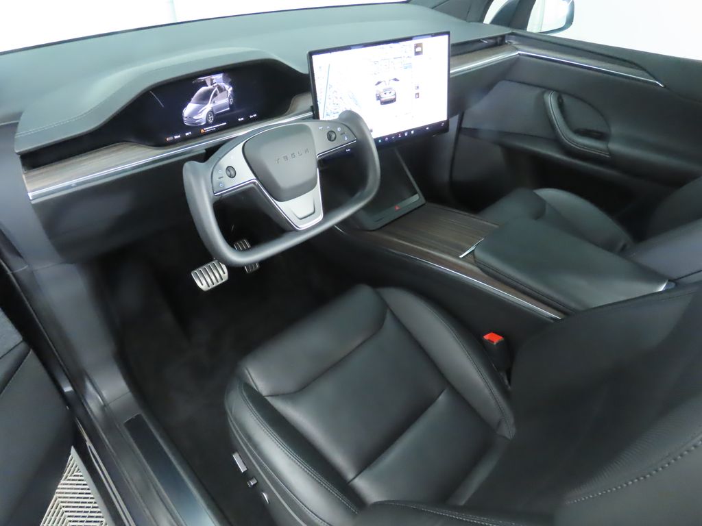 2022 Tesla Model X  17