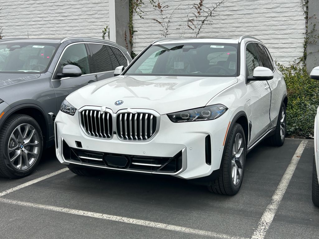 Thumbnail: 2026 BMW X5 - 2