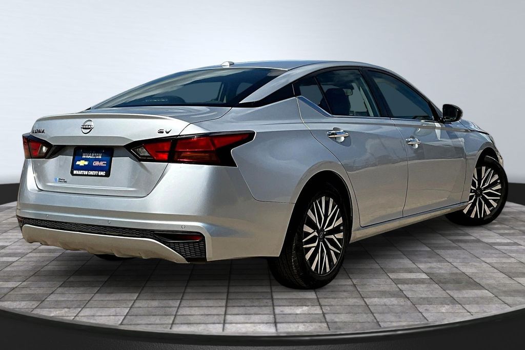 2024 Nissan Altima 2.5 SV - 5