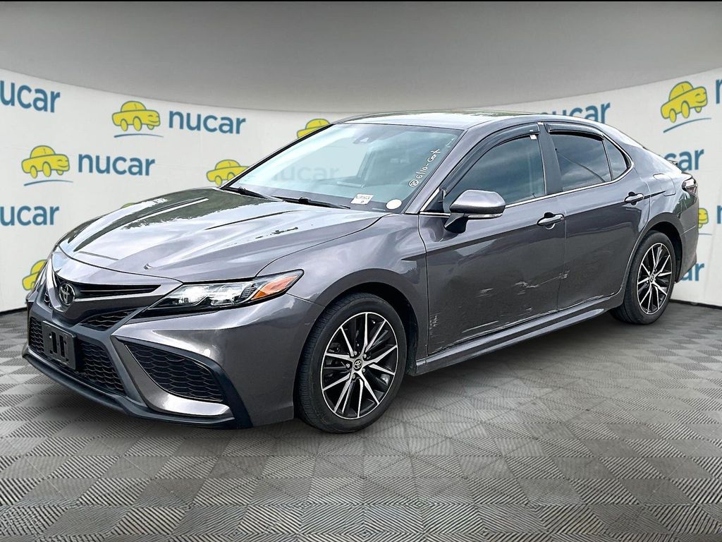 2023 Toyota Camry — photo 3