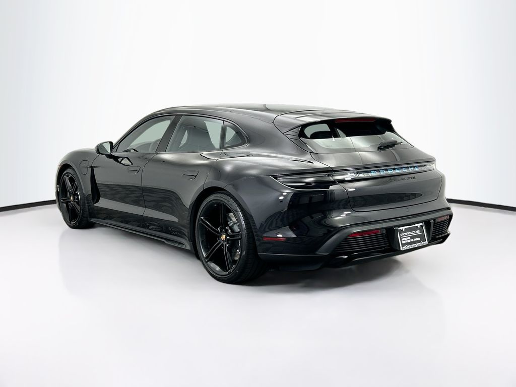 Thumbnail: 2023 Porsche Taycan - 3