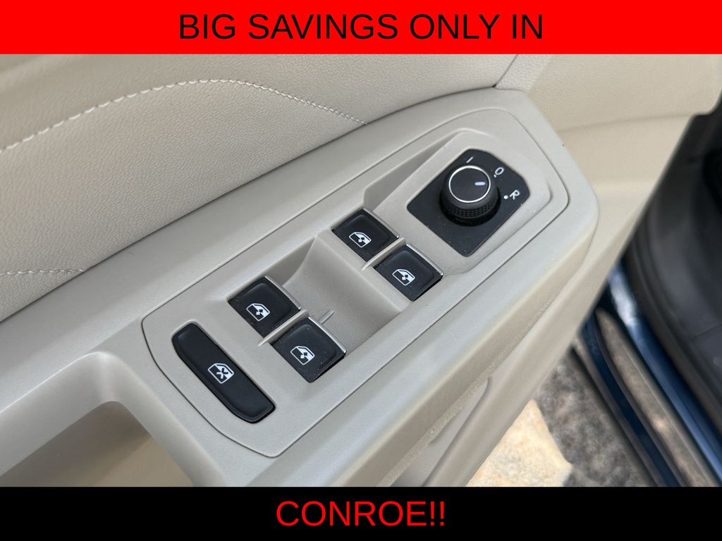 2022 Volkswagen Atlas SEL Blue at DeMontrond Auto Country