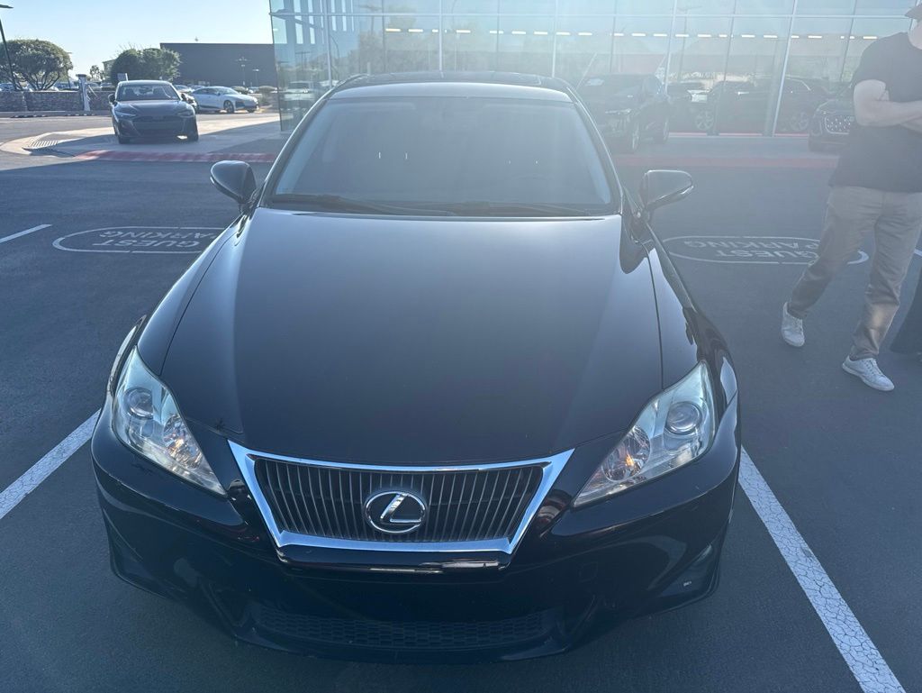 Thumbnail: 2012 Lexus IS - 2