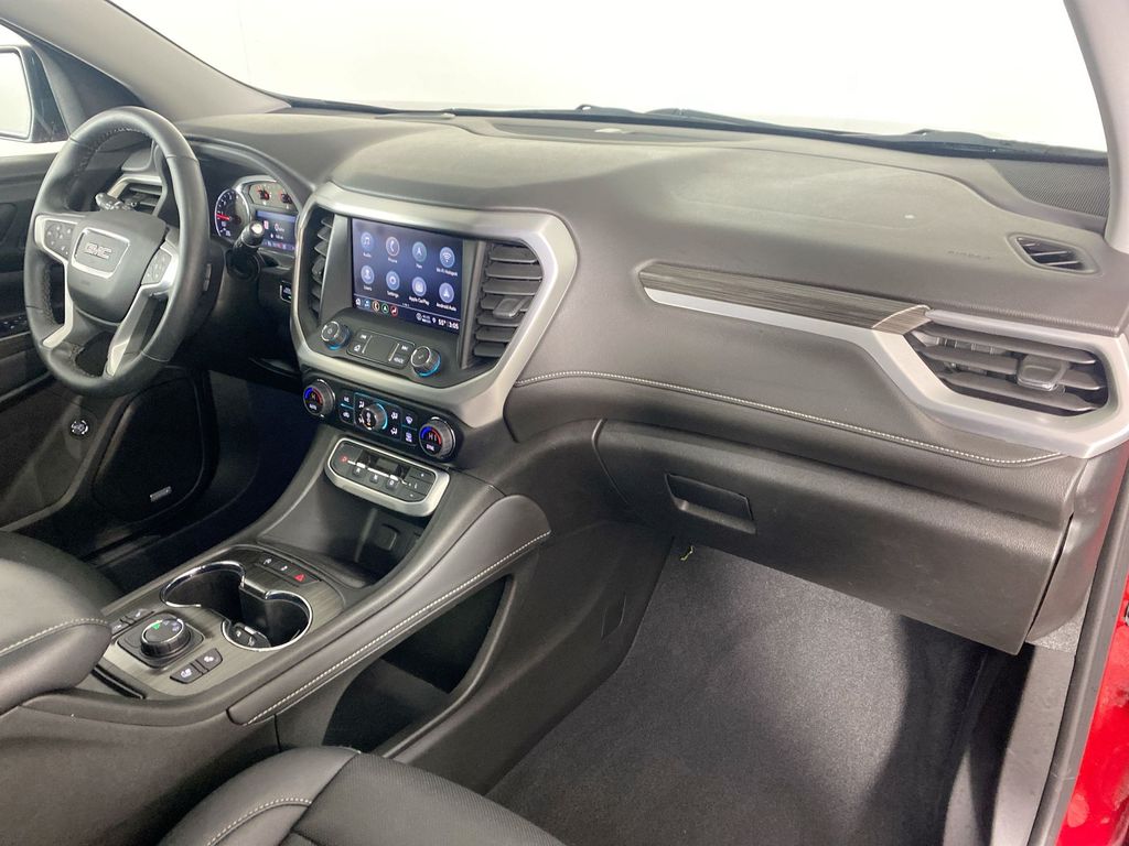 2023 GMC Acadia SLT 27