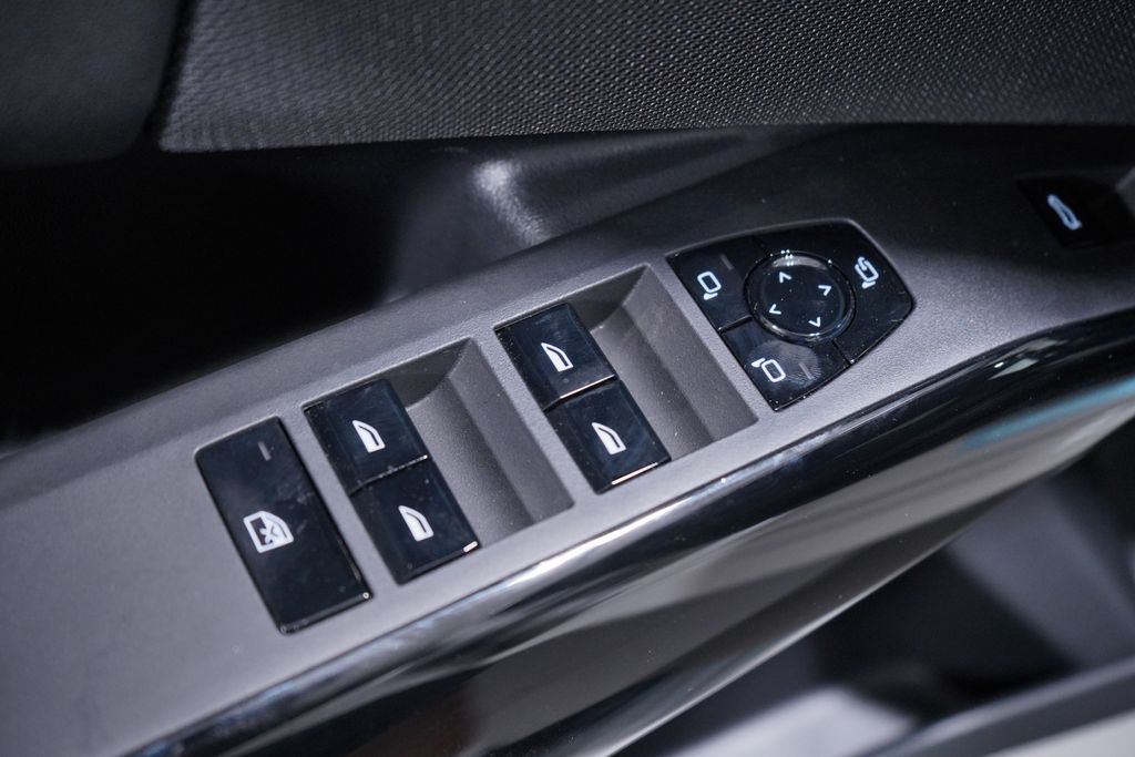 Thumbnail: 2026 BMW X3 - 15