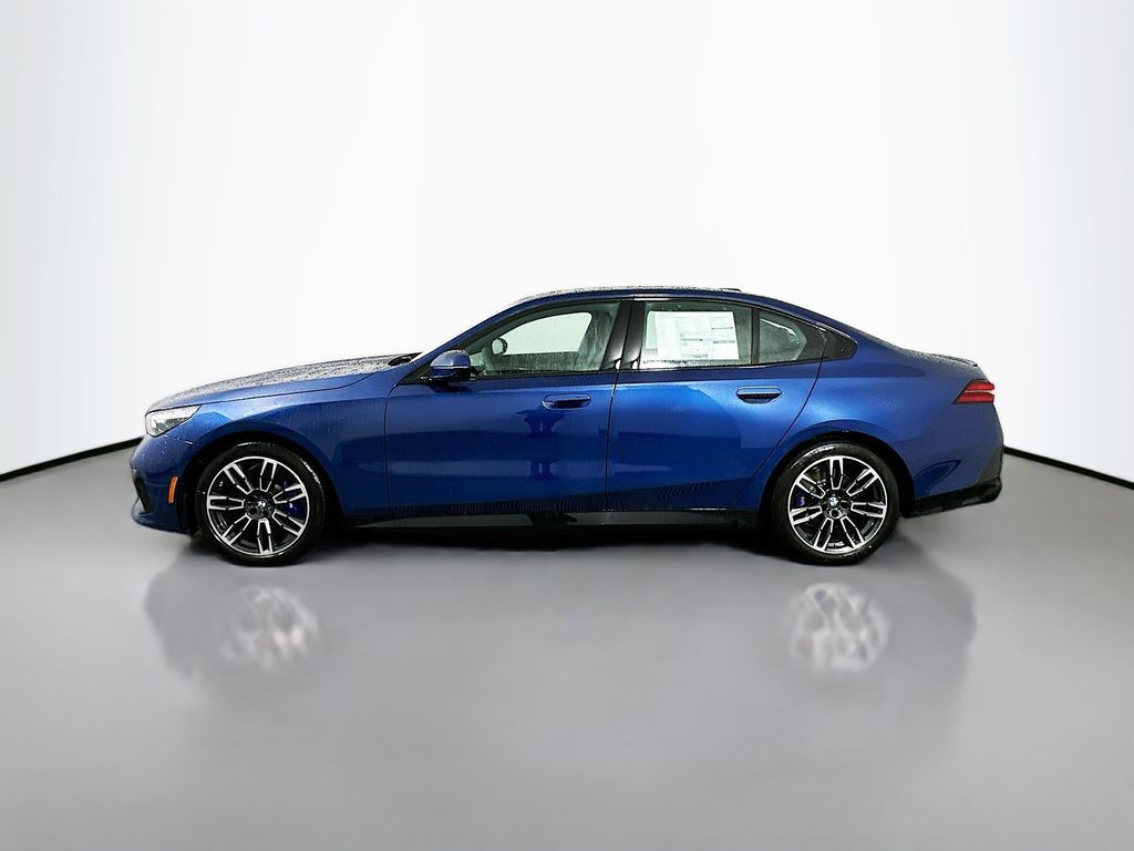 Thumbnail: 2026 BMW 5 Series - 8