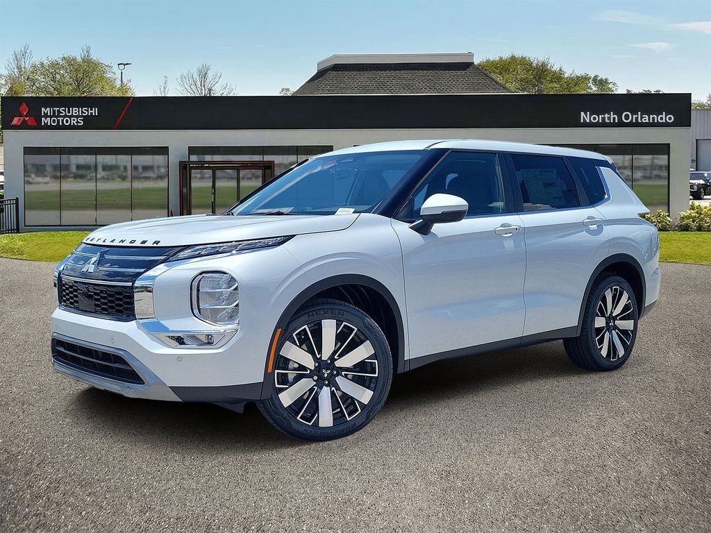 2026 Mitsubishi Outlander SE