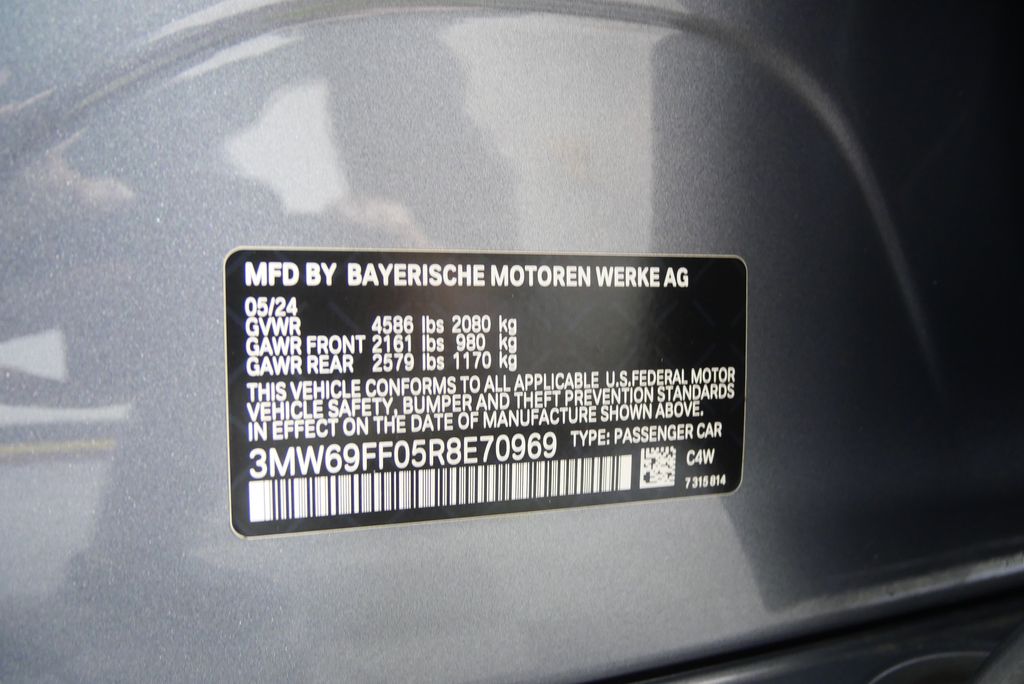 Thumbnail: 2024 BMW 3 Series - 30