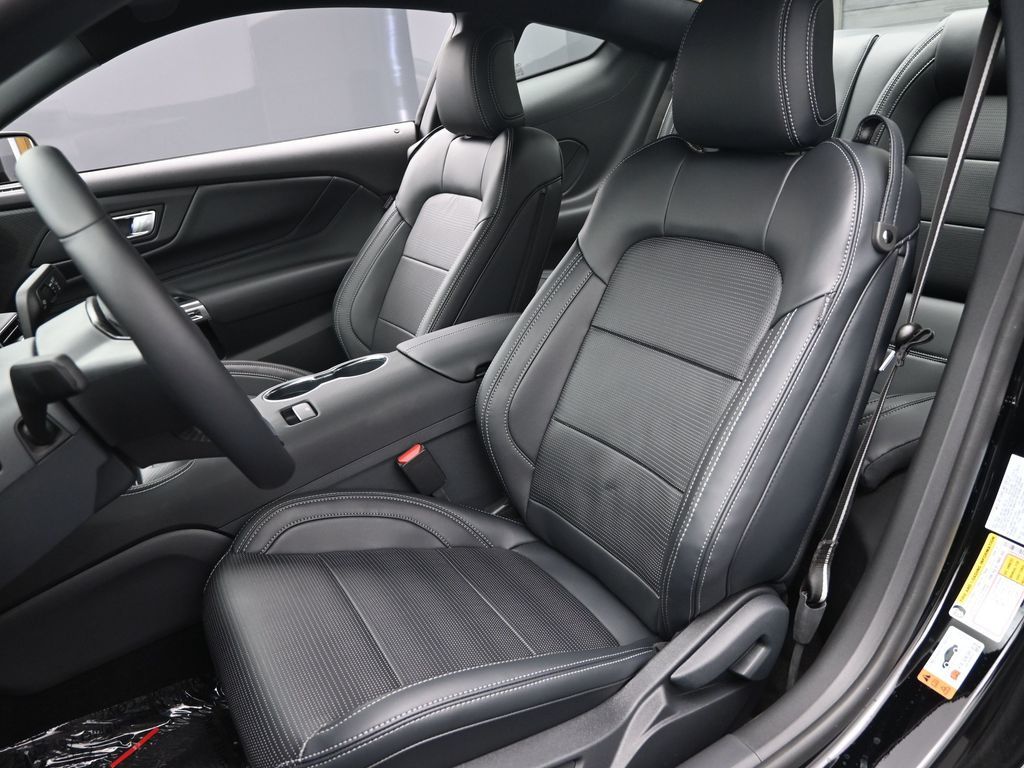 2025 Ford Mustang GT Premium Fastback