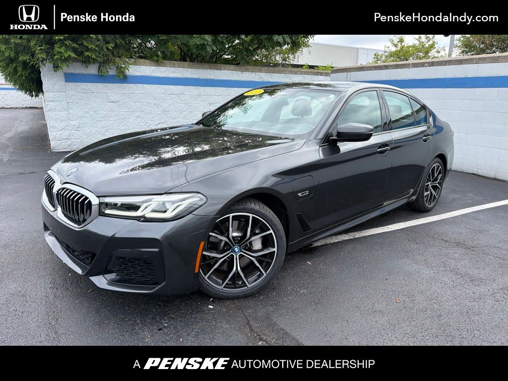 Thumbnail: 2023 BMW 5 Series - 1