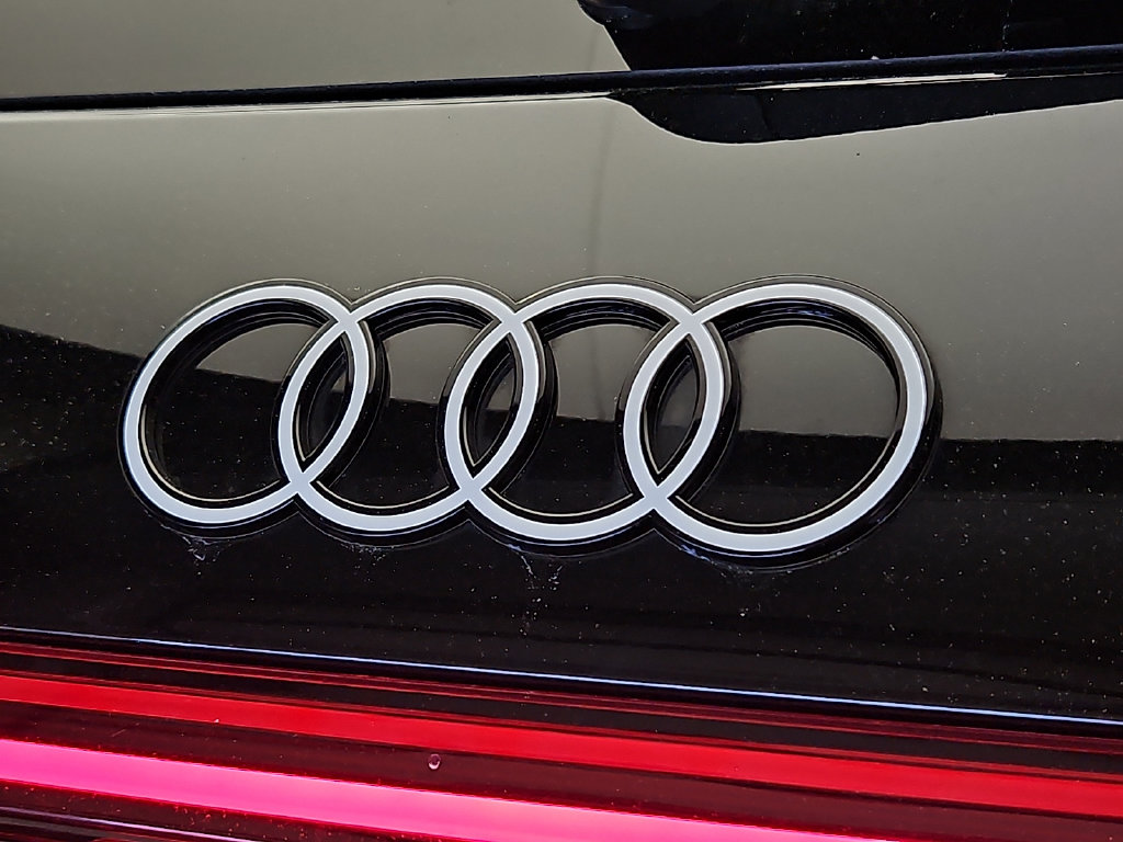 Thumbnail: 2025 Audi Q5 - 32