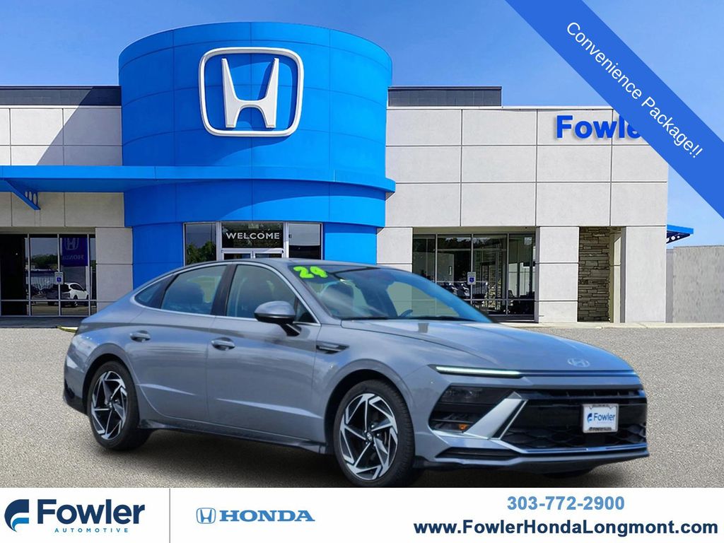 Transmission Blue 2024 Hyundai Sonata Sedan Front-Wheel Drive 8-Speed Automatic