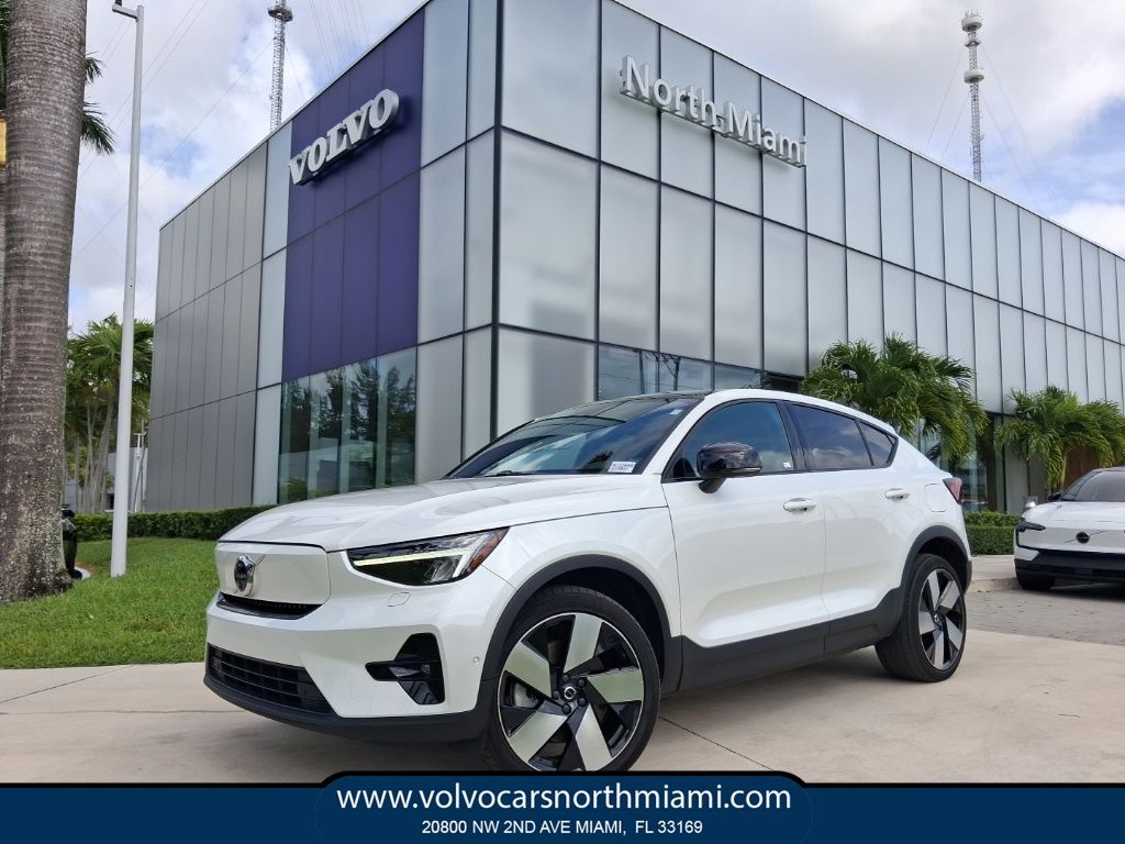 2023 Volvo C40 Recharge Pure Electric Twin Plus