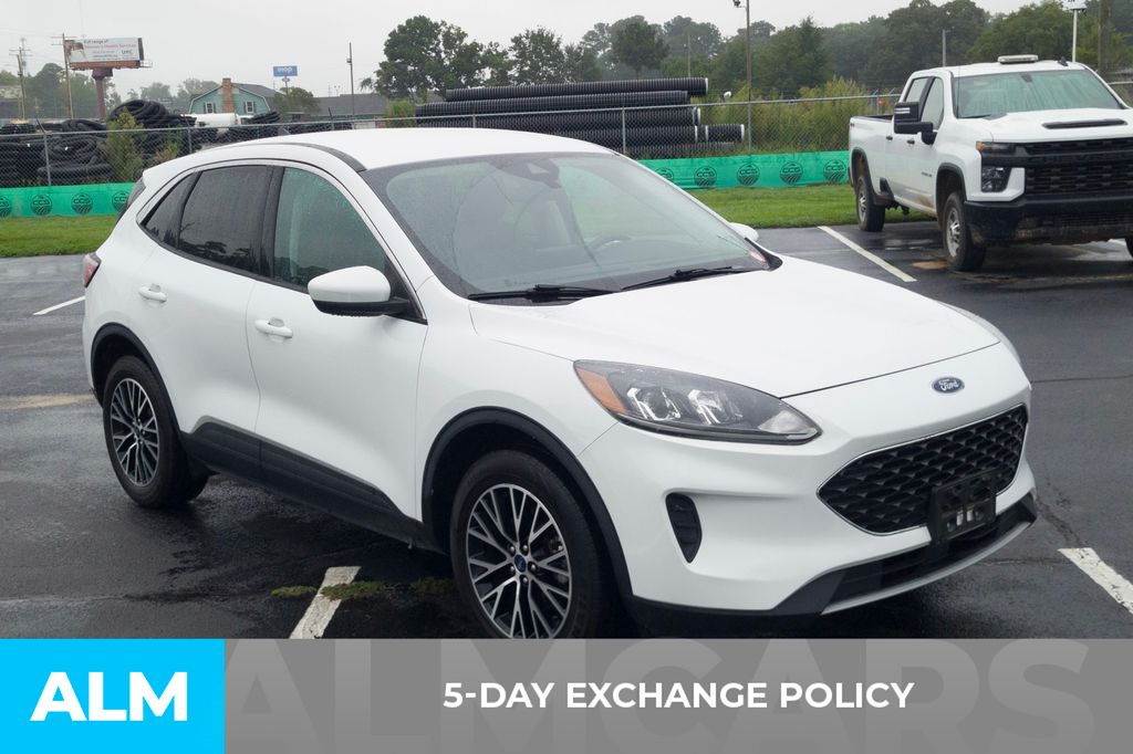 2021 Ford Escape Plug-In Hybrid SE photo 3