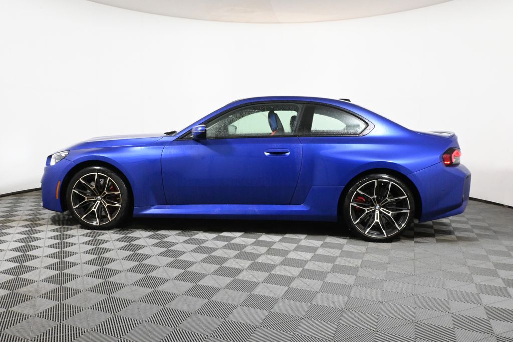 Thumbnail: 2025 BMW M2 - 2