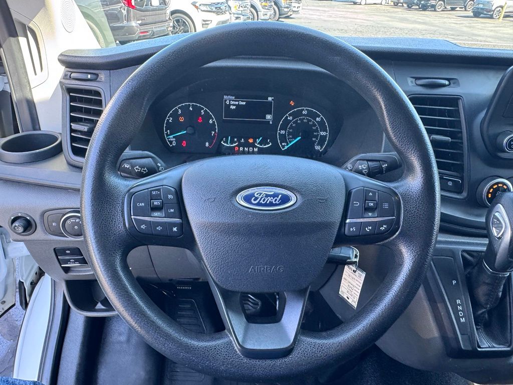 FordTransit-2507