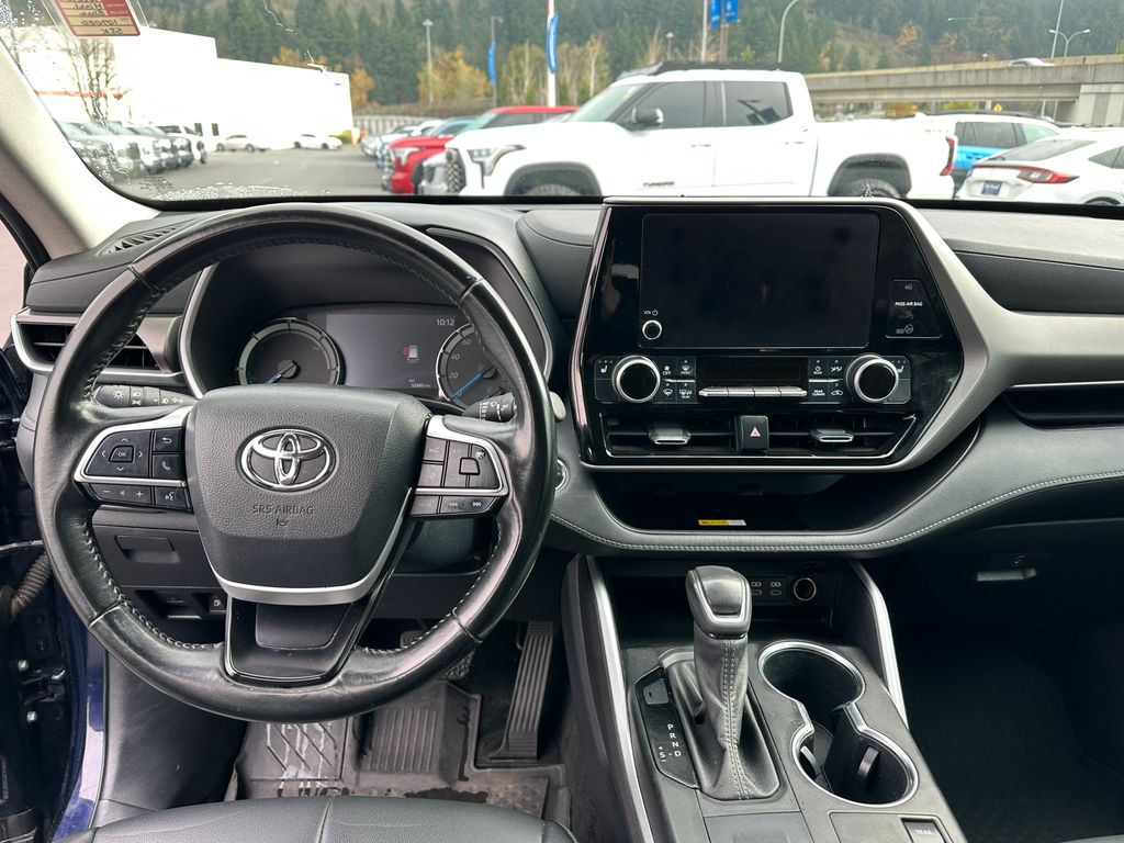 2023 Toyota Highlander Hybrid XLE