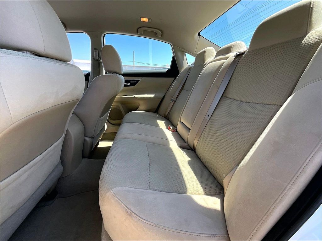 2014 Nissan Altima — photo 15