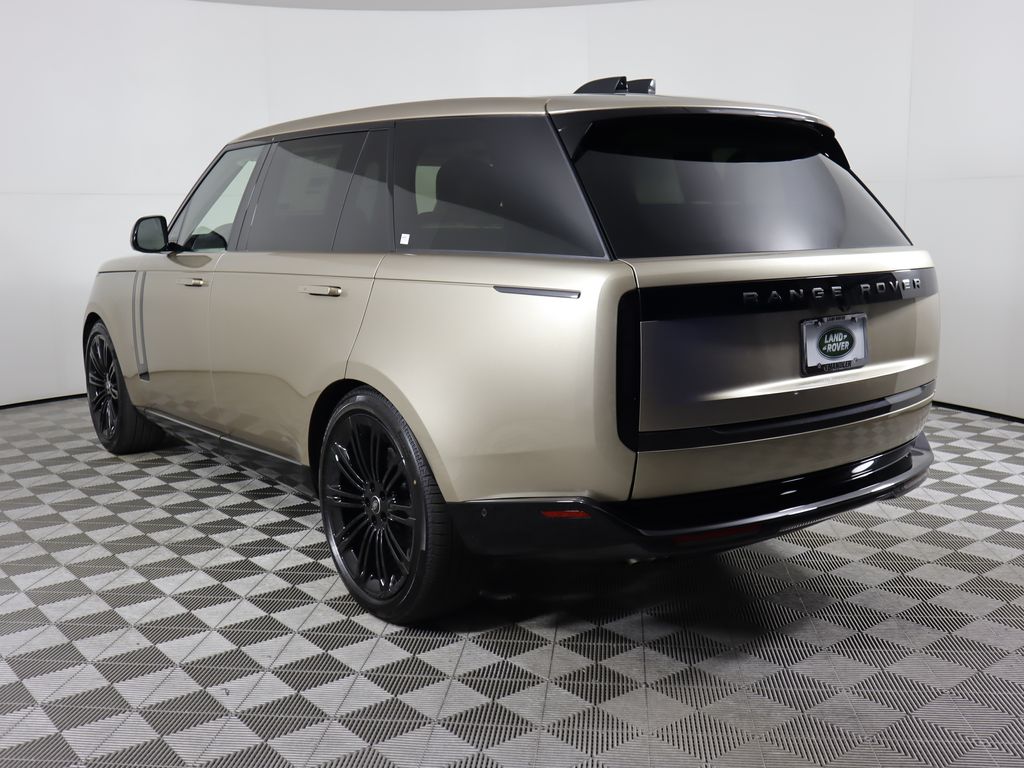 2025 Land Rover Range Rover SE 7