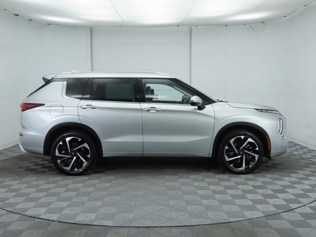 2022 Mitsubishi Outlander SEL 4