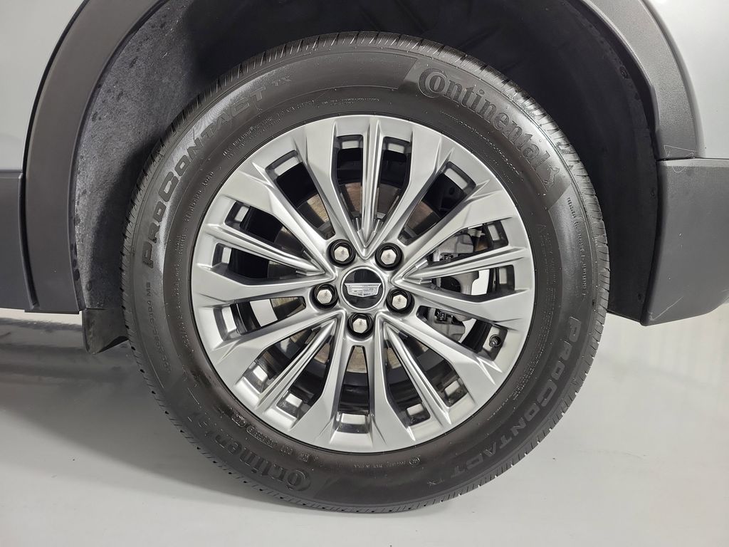 2025 Cadillac XT4 Premium Luxury - 9