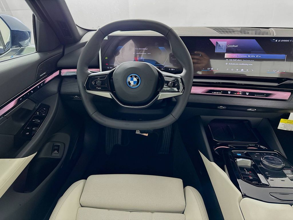 Thumbnail: 2026 BMW i5 - 19