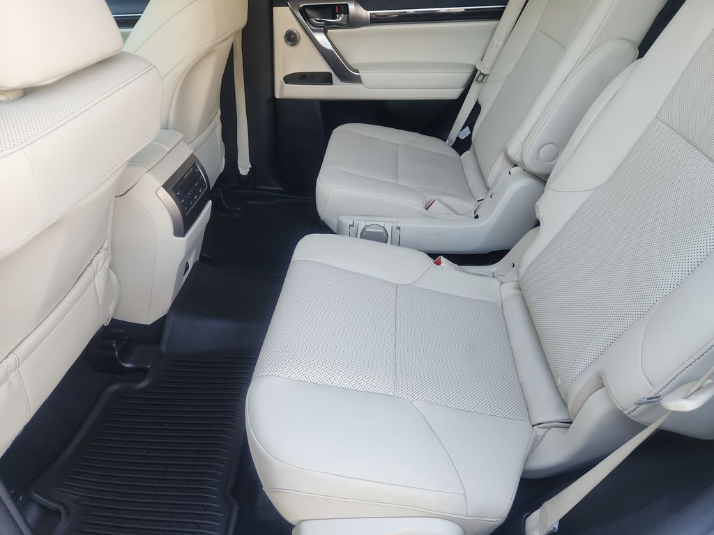 2023 Lexus GX 460 PREMIUM PLUS White at Community Toyota