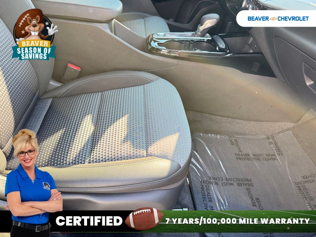 Used 2025 Chevrolet Trax SUV