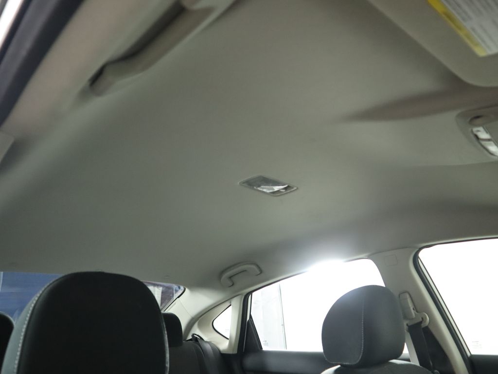 Thumbnail: 2018 Nissan Sentra - 17