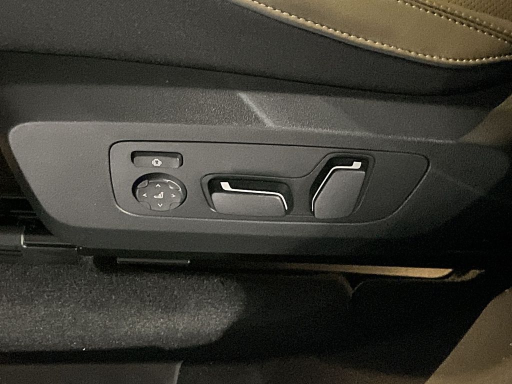 Thumbnail: 2026 BMW X3 - 12