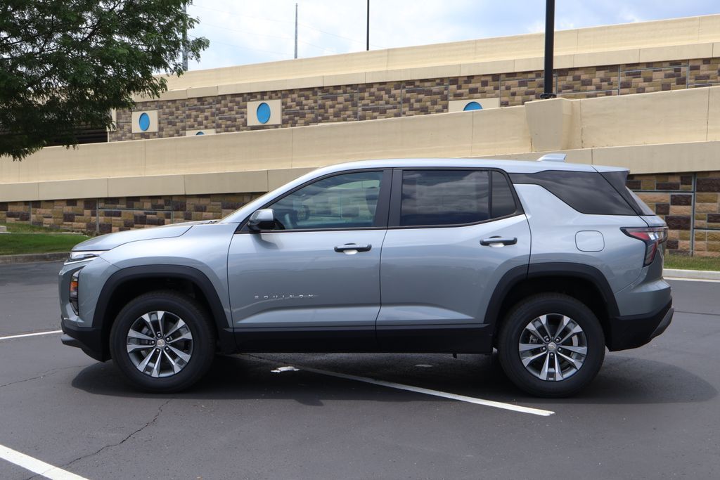 Thumbnail: 2027 Chevrolet Equinox - 4