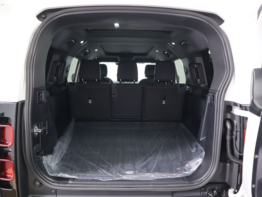 Thumbnail: 2024 Land Rover Defender - 29
