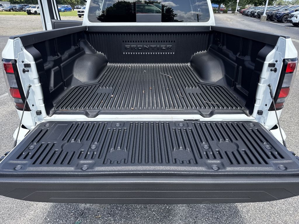 New 2026 Nissan Frontier Truck