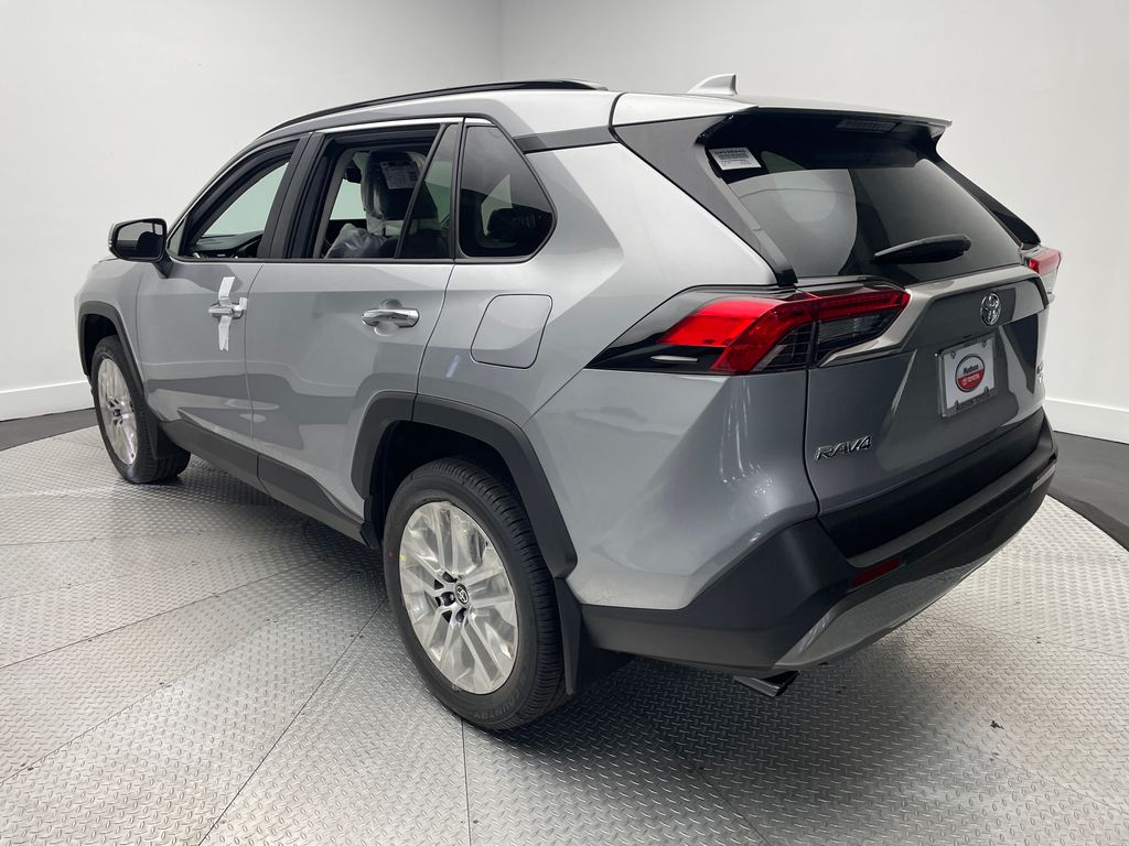 Thumbnail: 2025 Toyota RAV4 - 7