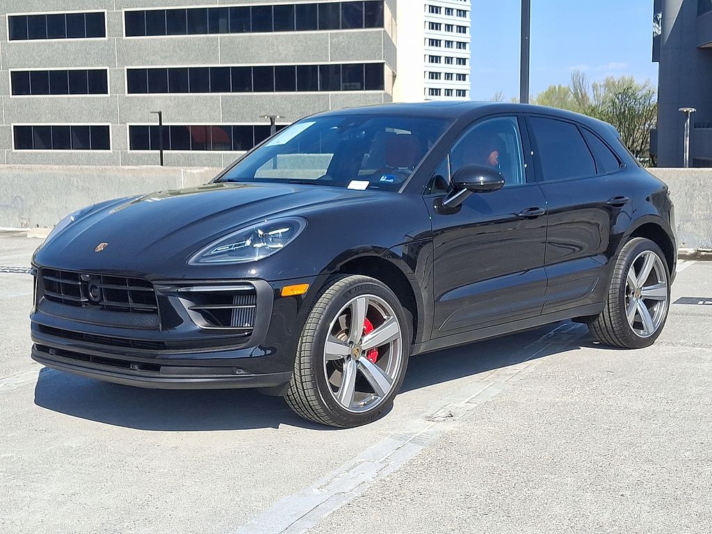 Thumbnail: 2026 Porsche Macan - 1