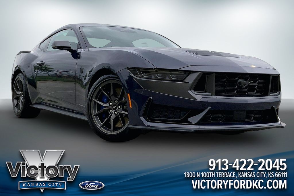 2026 Ford Mustang Dark Horse