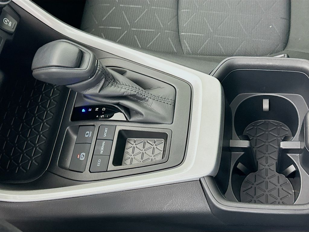 Thumbnail: 2025 Toyota RAV4 - 17