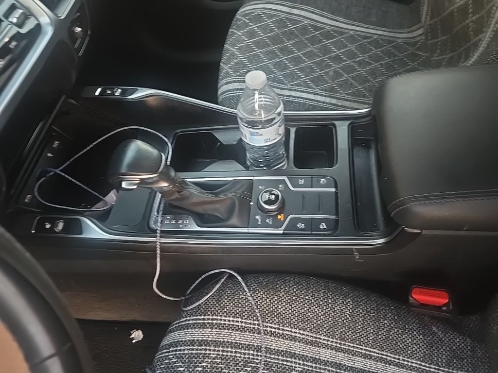 Thumbnail: 2023 Kia Sorento - 15