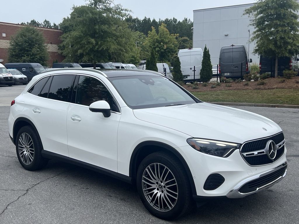 2023 Mercedes-Benz GLC GLC 300 2