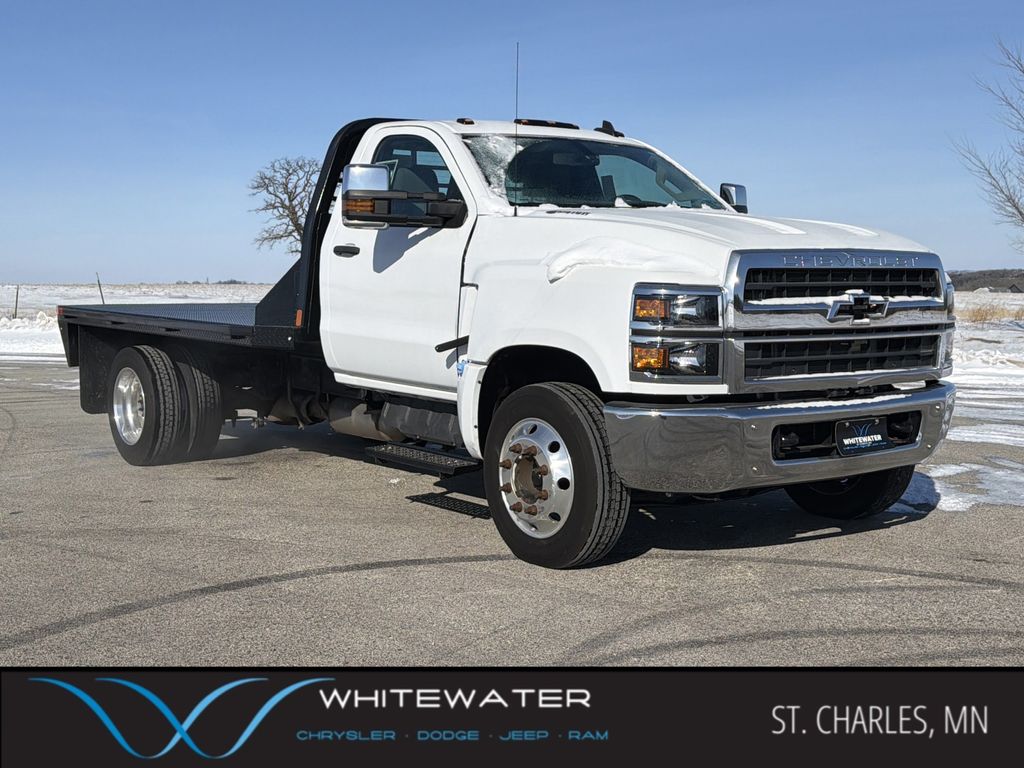 Summit White 2021 Chevrolet Silverado 5500HD Pickup Truck 6-Speed Automatic