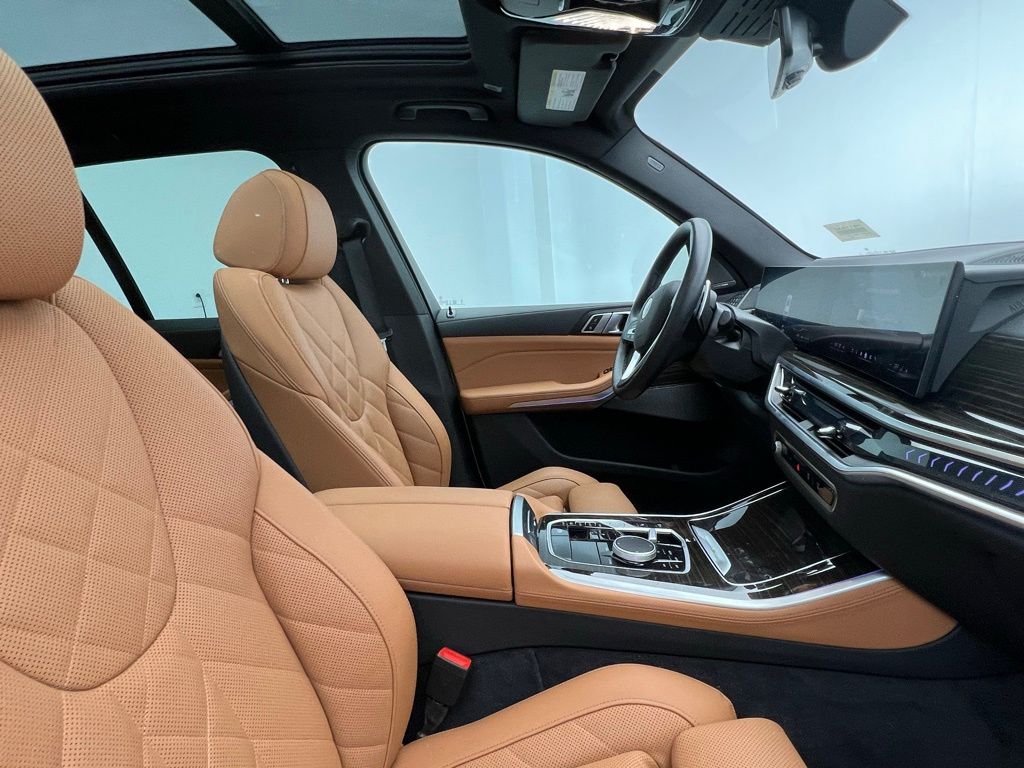 Thumbnail: 2025 BMW X5 - 6