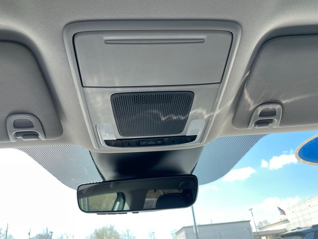 Thumbnail: 2025 Honda Pilot - 16