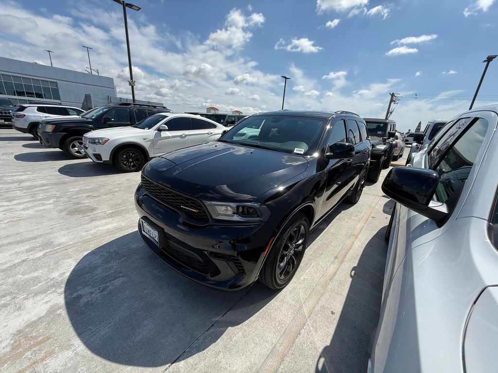 DB Black Crystal Clearcoat 2025 Dodge Durango GT AWD SUV / Crossover All-Wheel Drive 8-Speed Automatic