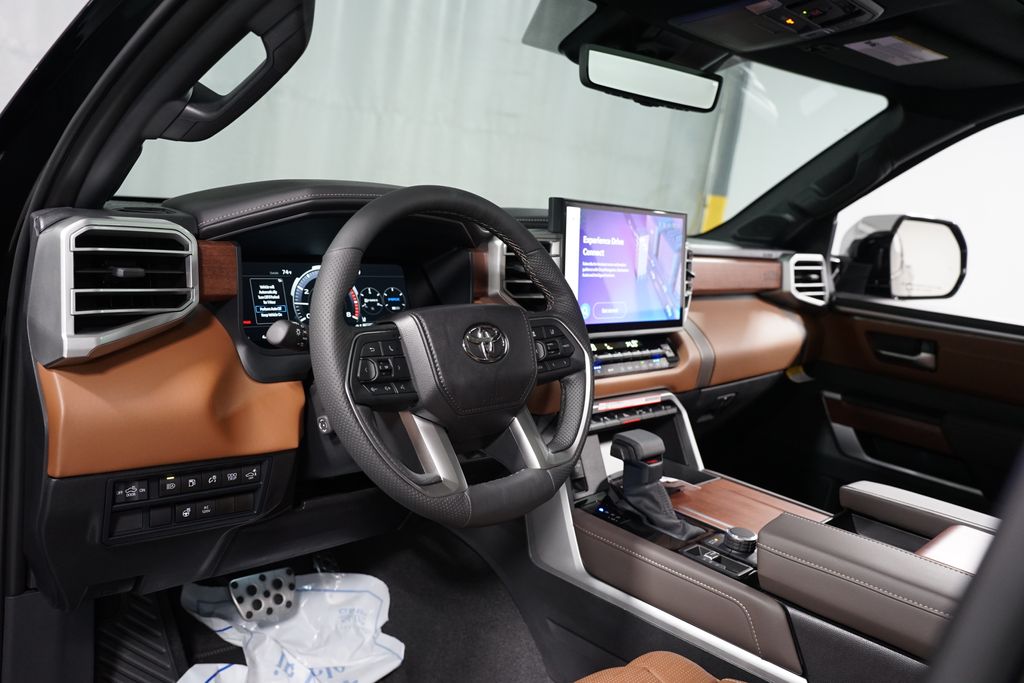 Thumbnail: 2025 Toyota Tundra - 13