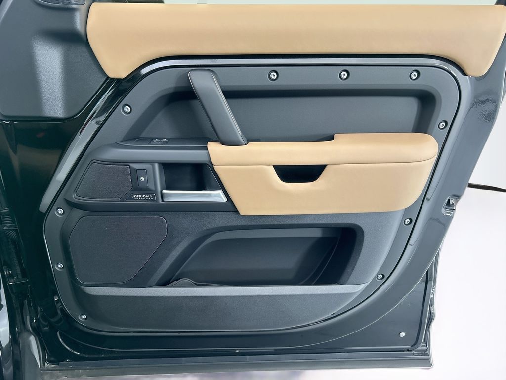 Thumbnail: 2026 Land Rover Defender - 24