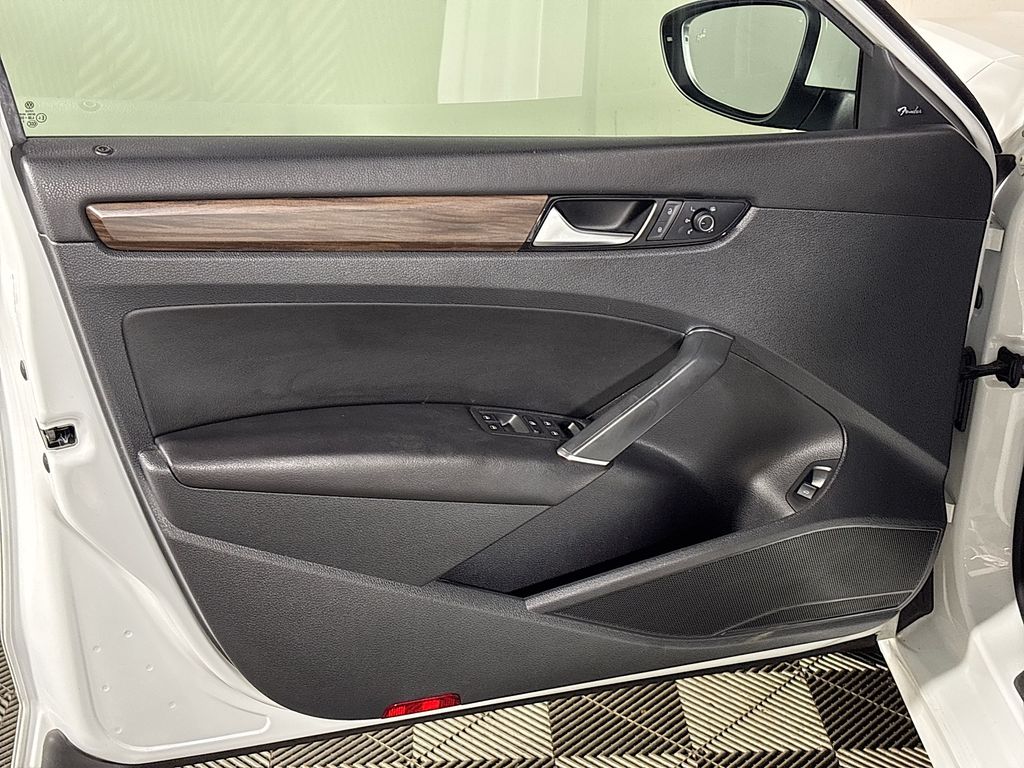 2020 Volkswagen Passat 2.0T SEL