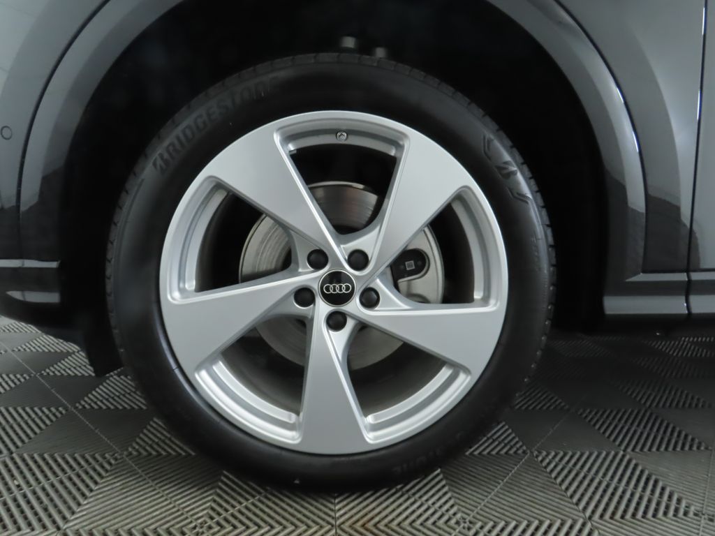 2025 Audi Q5 Premium 32