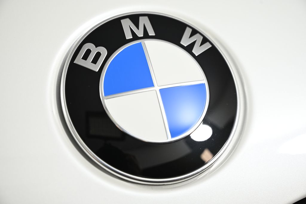 2026 BMW X7 xDrive40i 13