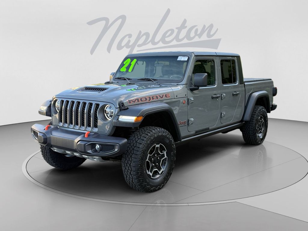 Sting-Gray Clearcoat 2021 Jeep Gladiator Pickup Truck Four-Wheel Drive 8-Speed Automatic